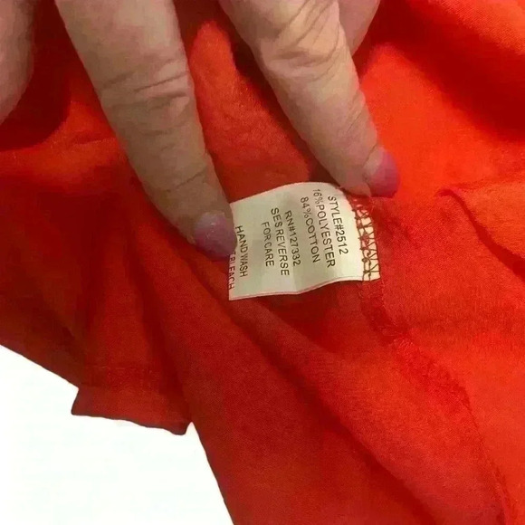 Faisca Sleeveless Blouse Racerback Floral Neckline Color: Coral Size M - Picture 10 of 10